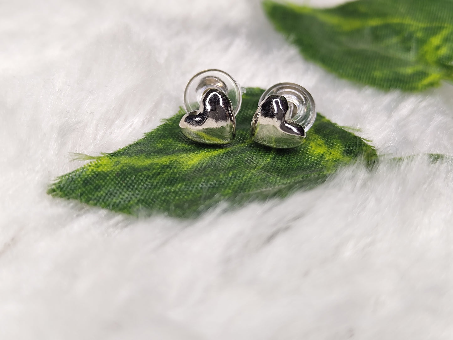 Silver Stud - 009