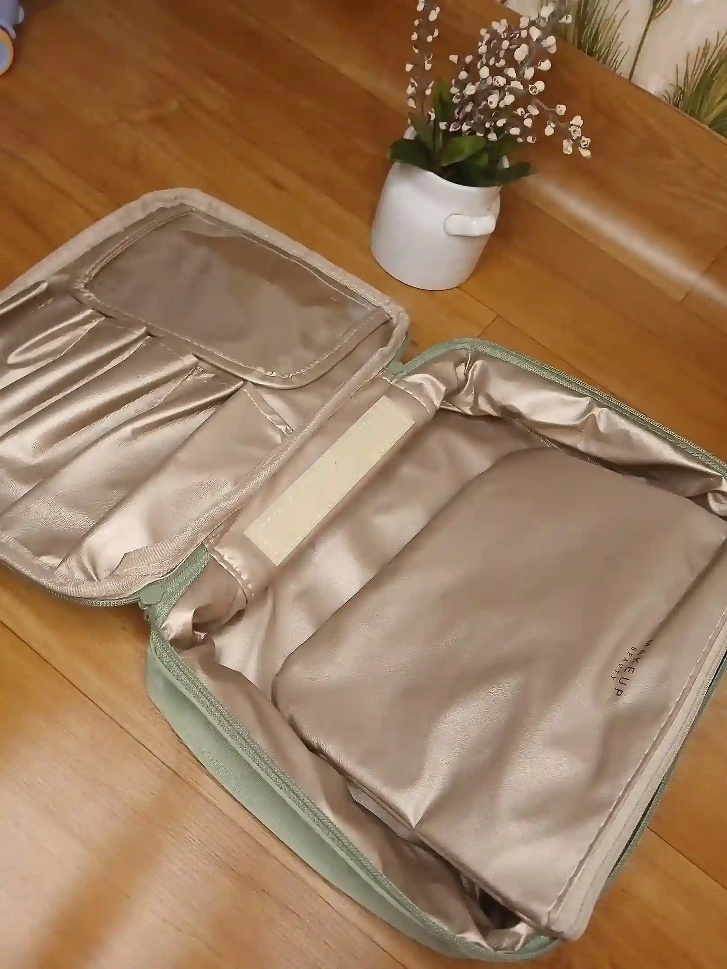 Travel Makeup Pouch