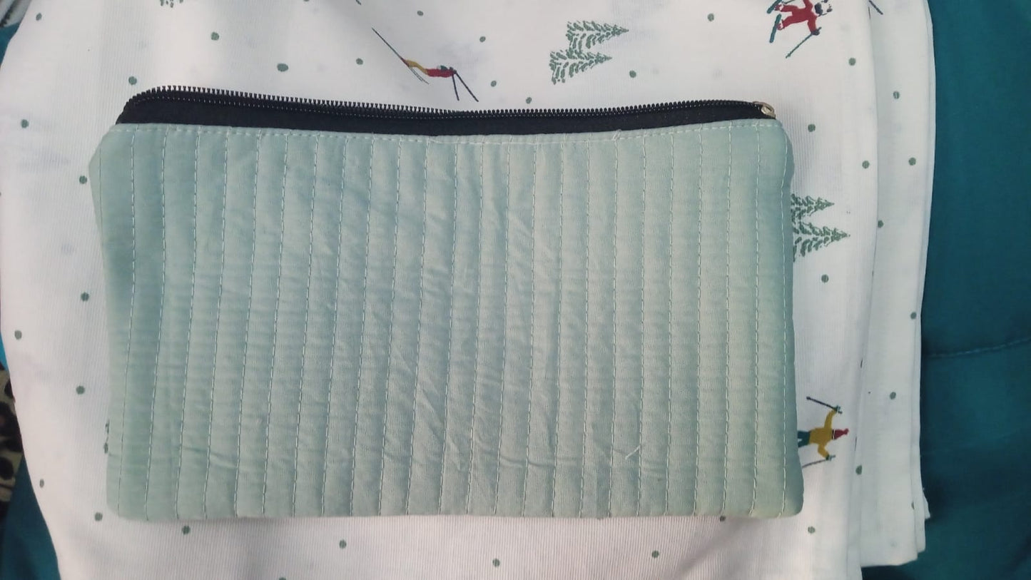 Premium cash pouch