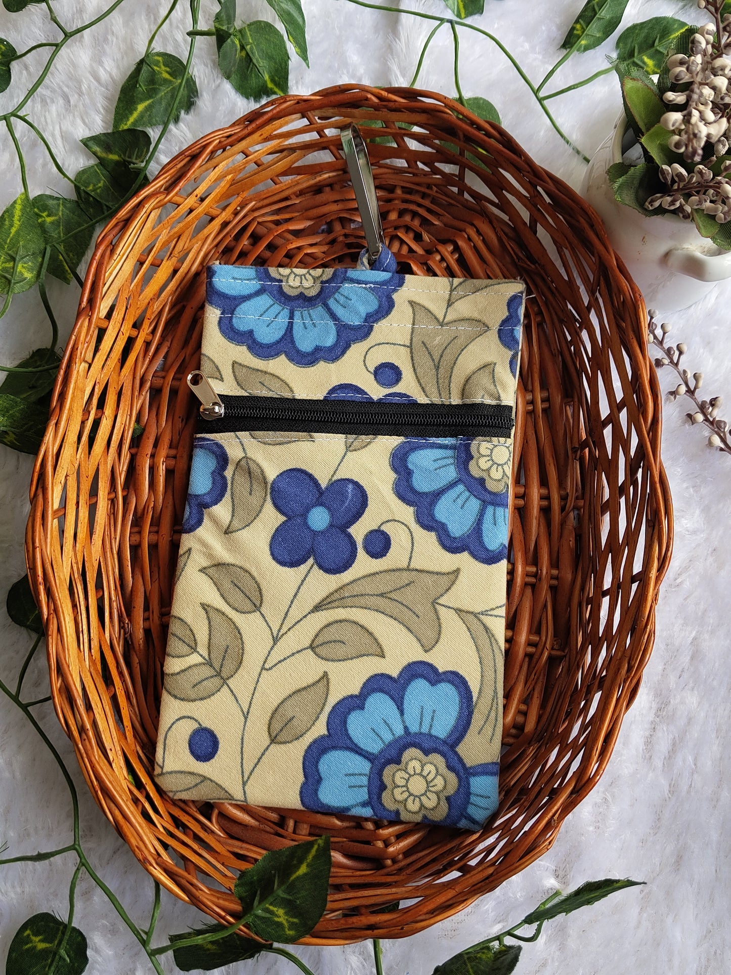 Saree Pouch
