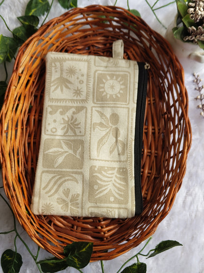 Single zip pouch