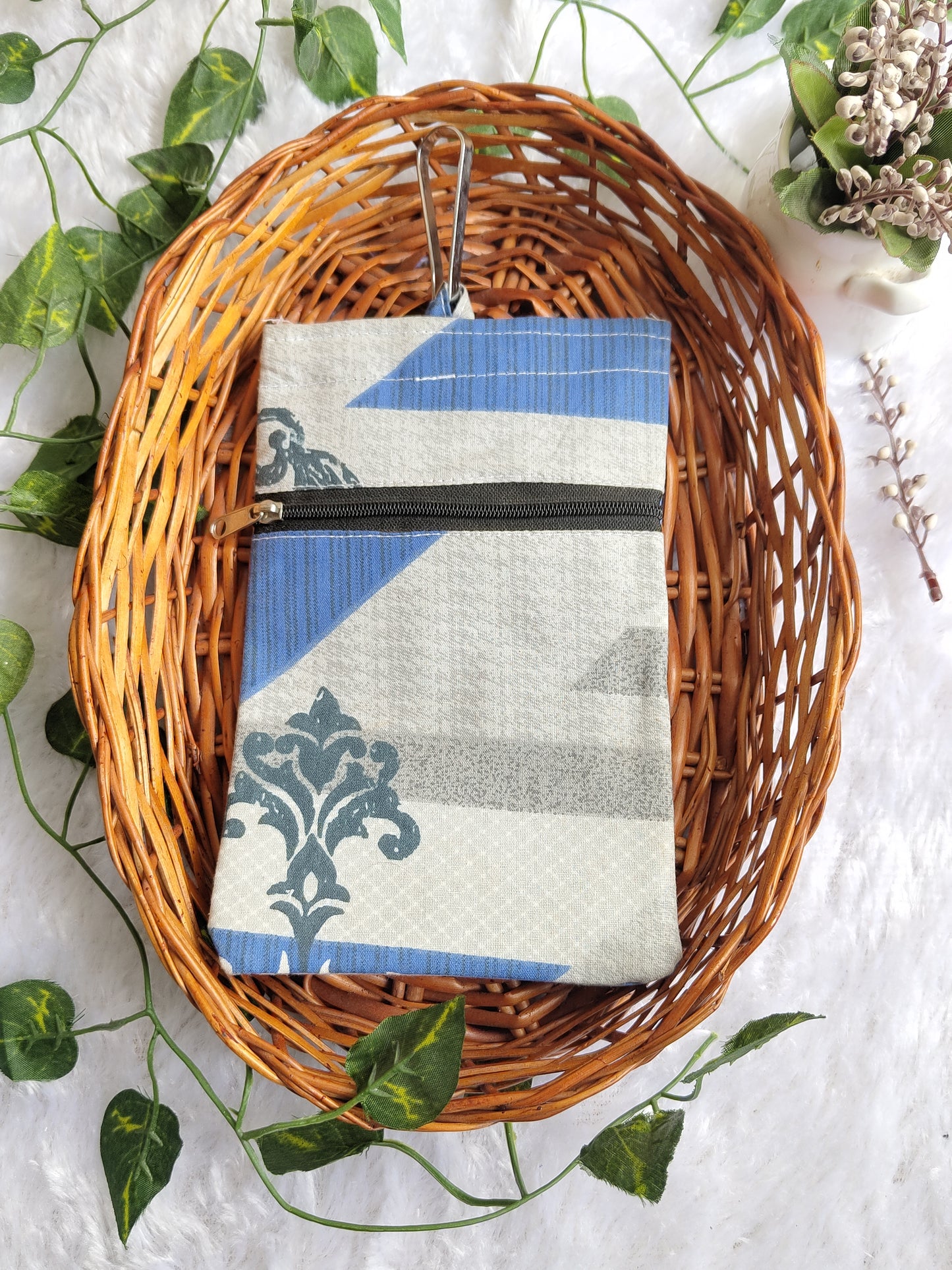 Saree Pouch
