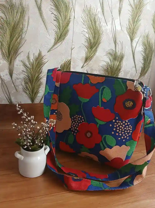 3 Zip & Box Sling Bag