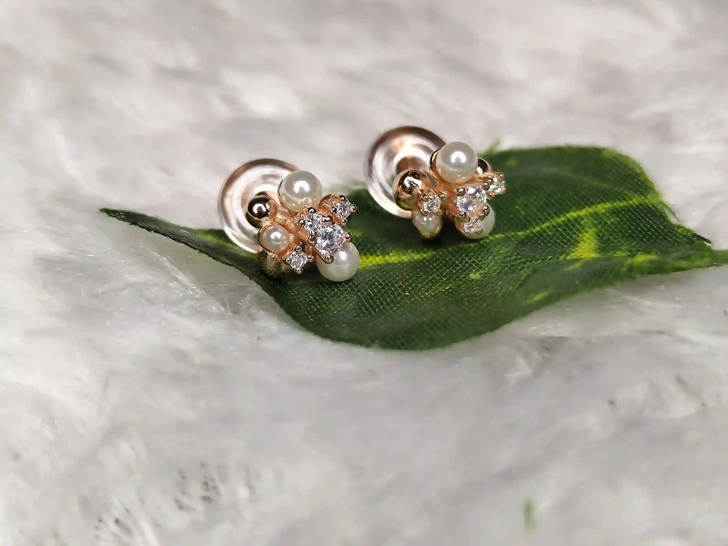 Rose Gold Earring - 043